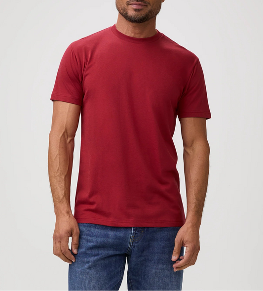 T-Shirt Plus Chili Crew Neck – Model Front View