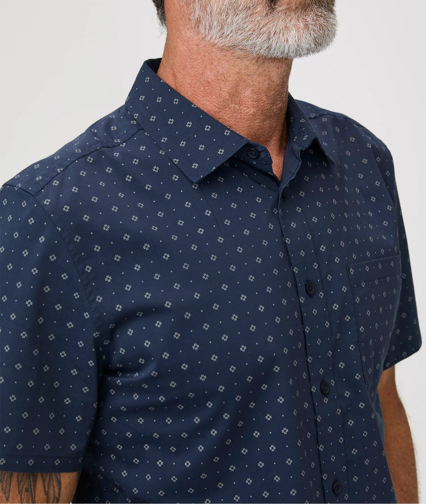 T-Shirt Plus Navy Print All Day Short Sleeve Shirt – Comfortable Stretch Fit