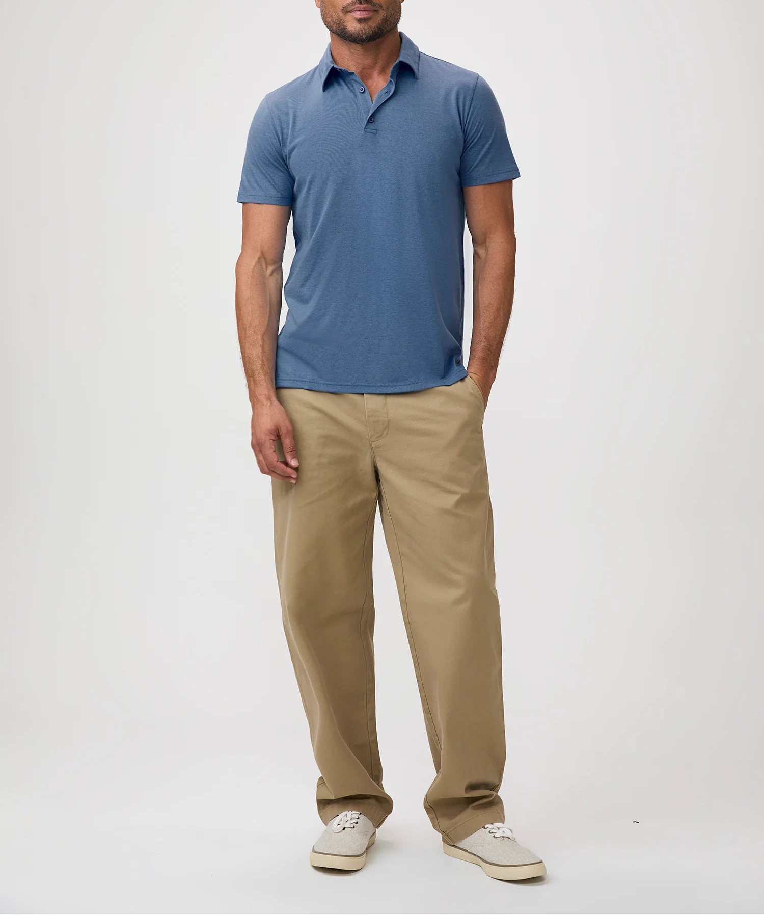 T-Shirt Plus Monsoon Polo – Model Detail Close-Up