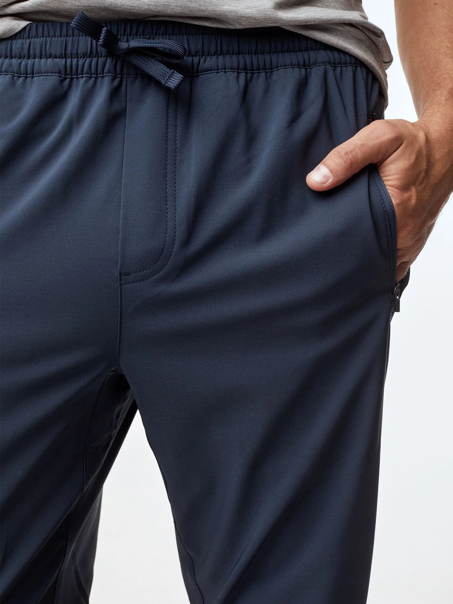 T-Shirt Plus Navy Performance Jogger – Moisture-Wicking Activewear